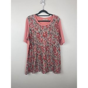 Logo Lounge blouse size XL short sleeves lace on front.